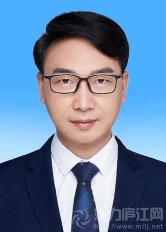 廬江縣人民醫(yī)院2名優(yōu)秀醫(yī)生入選第八批“廬江名醫(yī)”