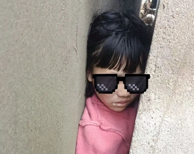 墻縫版“密室逃脫”，消防員帶娃通關(guān)！